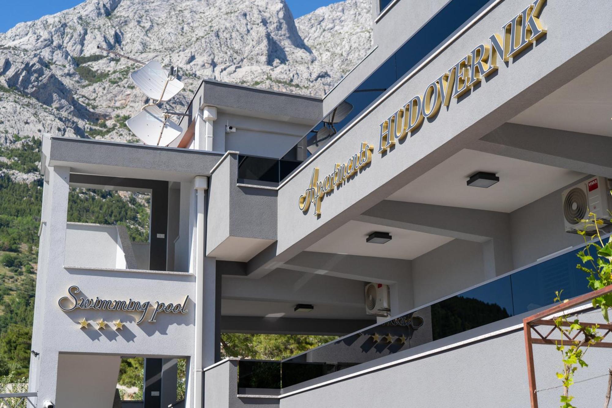 Apartments Hudovernik Baška Voda Buitenkant foto