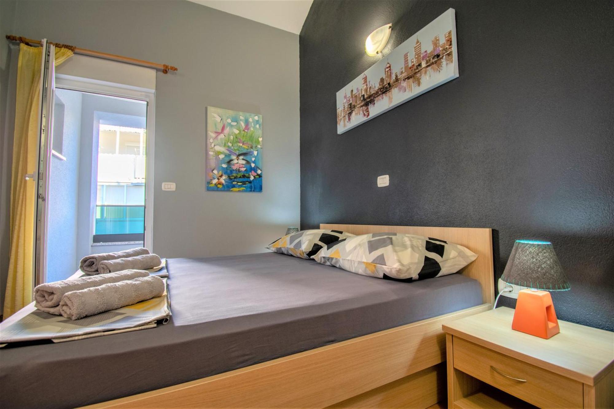 Apartments Hudovernik Baška Voda Buitenkant foto